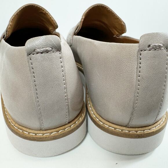 Clarks Beige Loafers - Picture 5 of 7